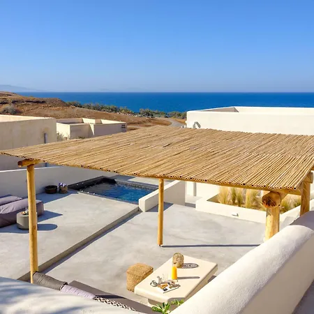 Santorini C *