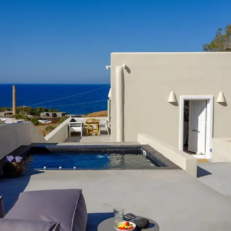 Santorini C *