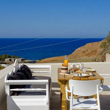 Santorini C *