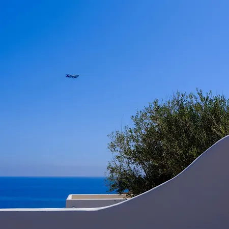 Santorini C *